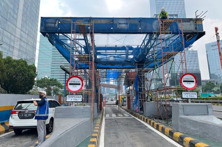 gerbang-tol-semanggi-dan-slipi-ditutup-malam-ini-jasa-marga-kebut-perbaikan-pzc.jpg