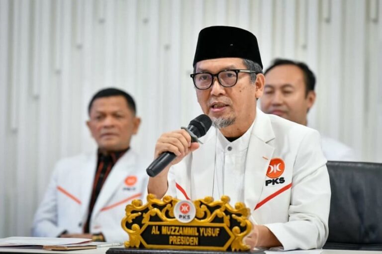 presiden-prabowo-dijadwalkan-hadir-di-munas-kevi-pks-besok-cei.jpg