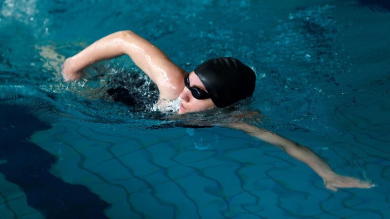 022104100_1757308250-medium-shot-athlete-swimming-pool.jpg