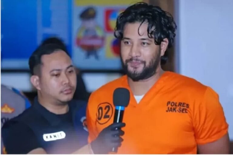 ammar-zoni-dipindah-ke-nusakambangan-kuasa-hukum-kesulitan-berkomunikasi-jax.jpg