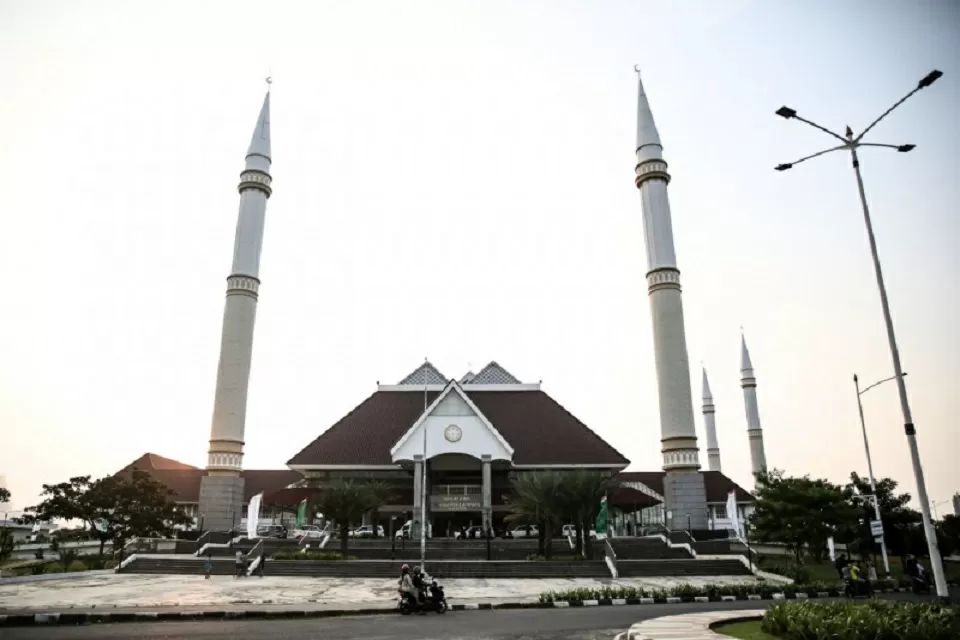 jadwal-salat-dan-imsakiyah-jakarta-hari-ini-24-ramadan-1447-h-jvb.webp.webp