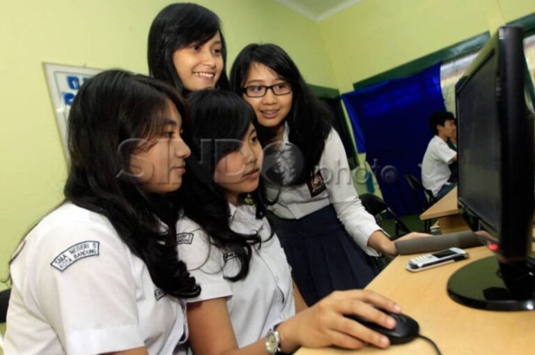 daftar-sma-dan-smk-yang-masuk-sekolah-maung-2026-di-jabar-lengkap-jadwal-spmb-hny.jpg
