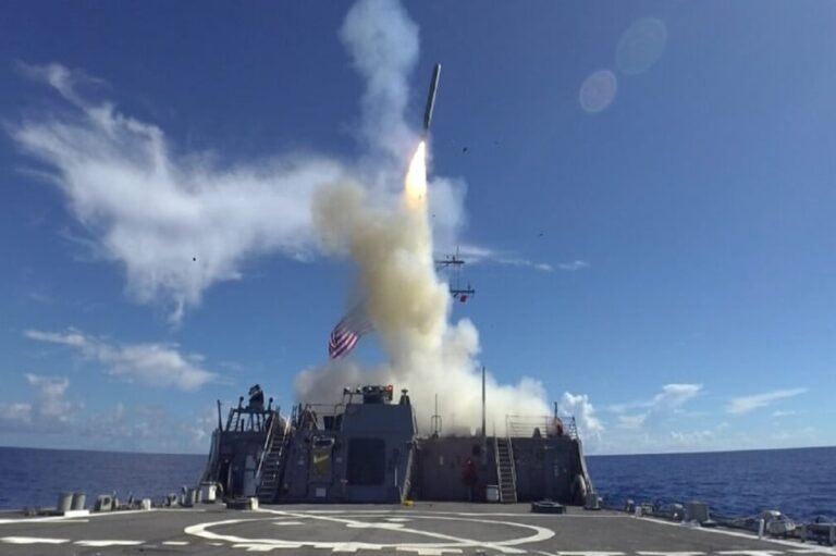 iran-ambil-rudal-tomahawk-as-yang-gagal-meledak-untuk-direplikasi-teknologinya-ouj.jpg