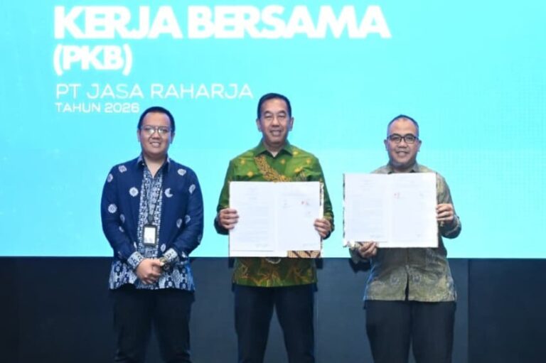 jasa-raharjaserikat-pekerja-tanda-tangani-pkb-2026-menaker-titip-3-agenda-strategis-fcf.jpg