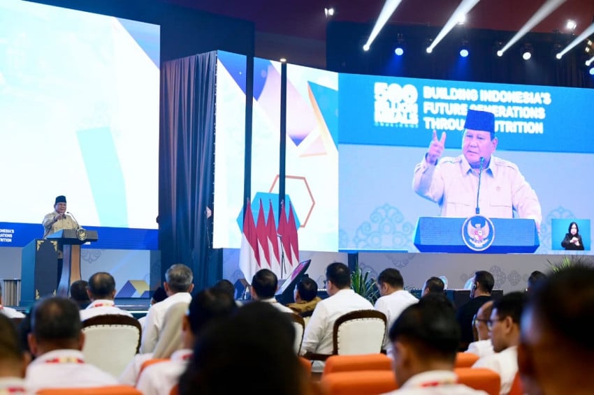 prabowo-makan-masalah-sakral-tidak-boleh-jadi-sarana-korupsi-pyy.jpg
