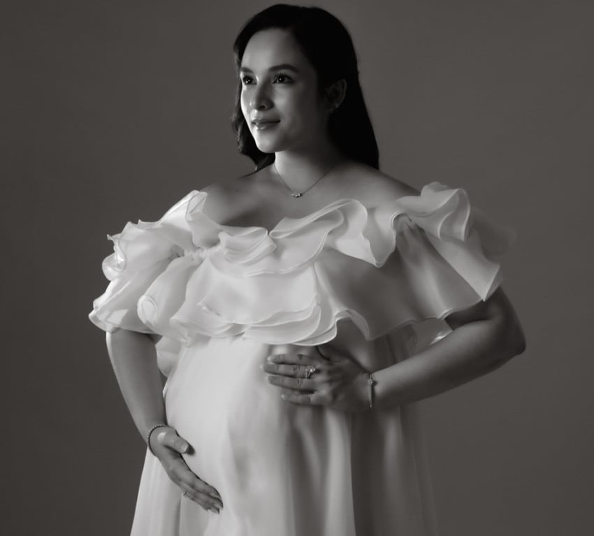 kabar-bahagia-chelsea-islan-umumkan-kelahiran-anak-pertama-qxq.jpg