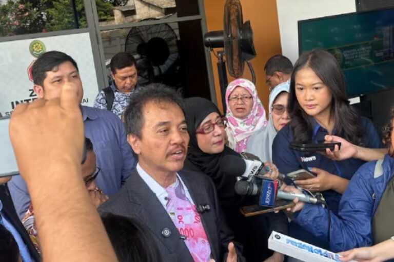 sidang-praperadilan-jilid-3-roy-suryo-digelar-di-pn-jakarta-selatan-hari-ini-dls.jpg